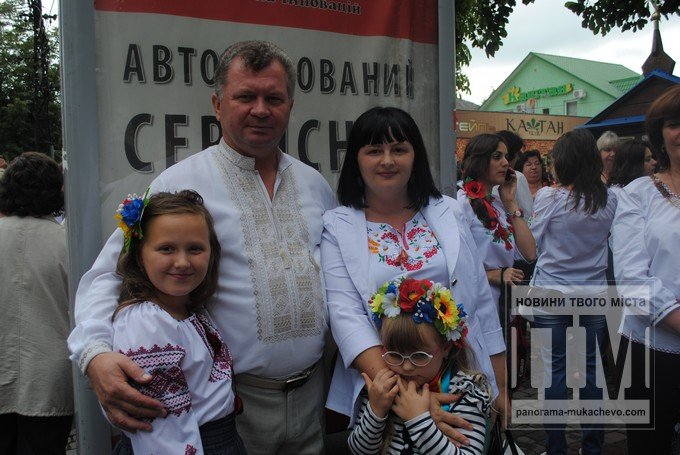 У Мукачеві до Дня Незалежності пройшов традиційний Парад вишиванок (ФОТОРЕПОРТАЖ) – 24