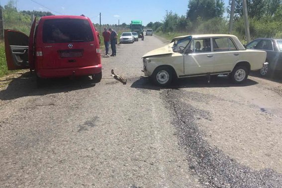 У Берегові сталася ДТП: є постраждалі – 01