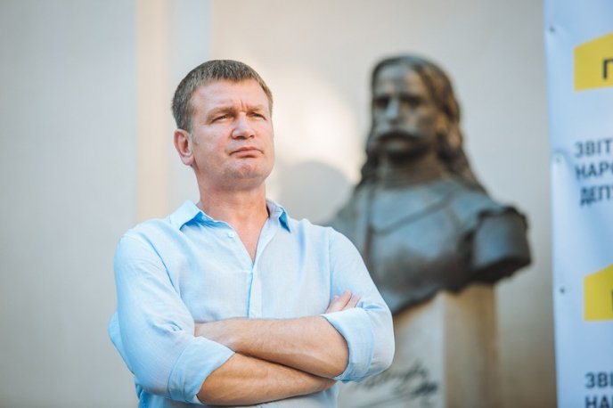 Роберт Горват зустрівся зі своїми прихильниками у замку – 22