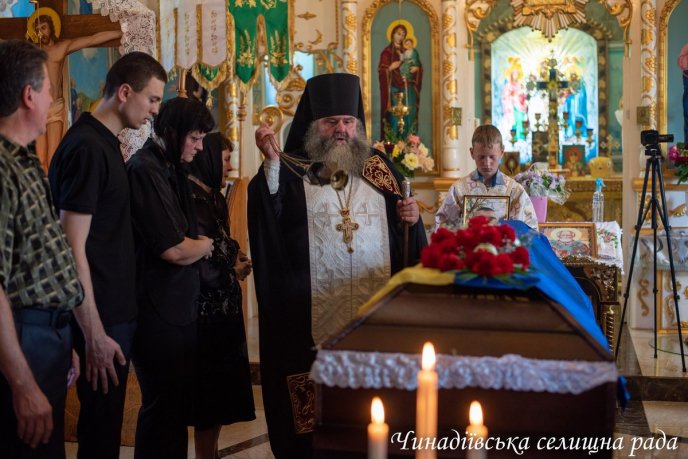 Чинадіївська громада попрощалась із молодим Героєм – 07