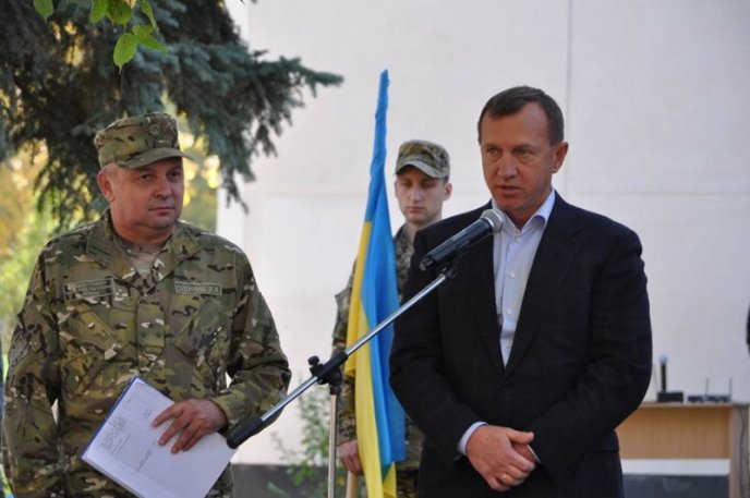 В Ужгороді відкрили пам’ятний знак борцям за свободу і незалежність України – 17