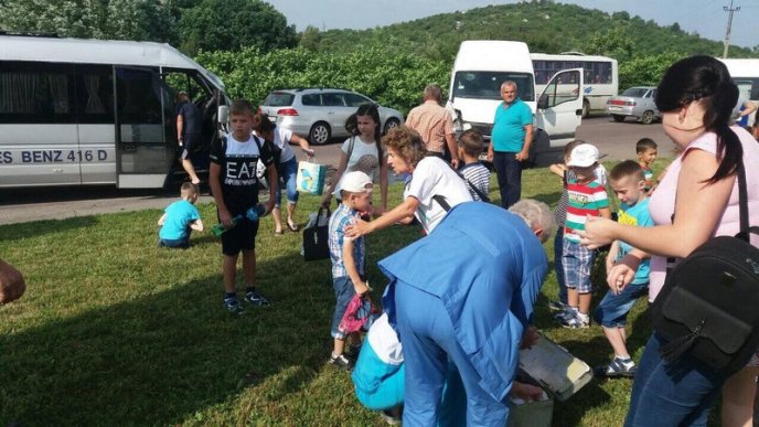 Мікроавтобус із дітьми потрапив у ДТП на в’їзді у Мукачево – 12