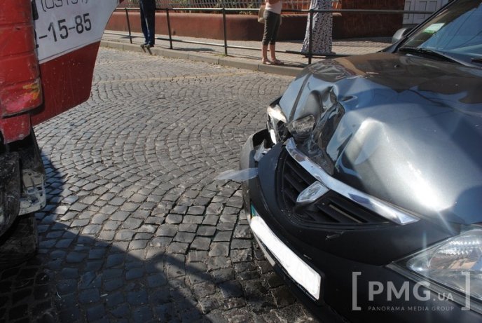 На перехресті у Мукачеві сталась ДТП – 02