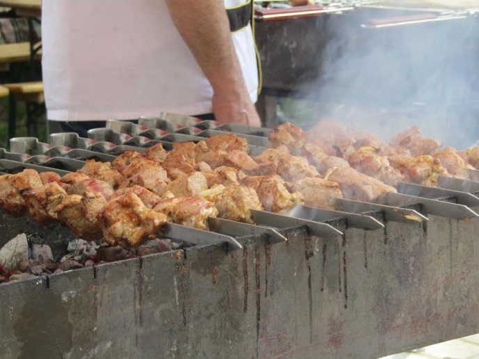 Спорт, бограч, шашлики та солодощі: як в Ужгороді проходить "Майся Фест" – 10