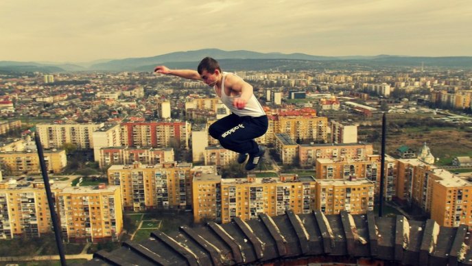 Карколомні трюки закарпатського руфера: на межі можливого – 10