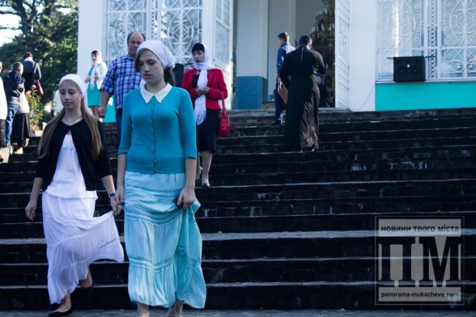 У Мукачівському Свято-Миколаївському жіночому монастирі святкують Успіння Пресвятої Богородиці (ФОТОРЕПОРТАЖ) – 26