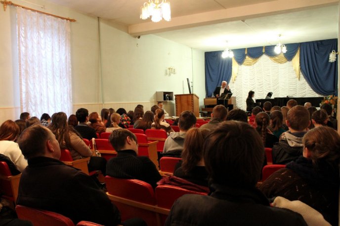 В обласному центрі відбулась творча зустріч зі співаком Петром Матієм – 01 В обласному центрі відбулась творча зустріч зі співаком Петром Матієм – 01