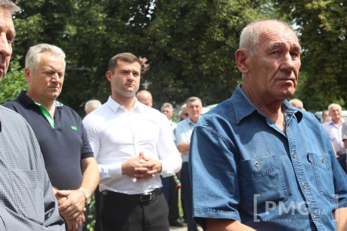 Мукачівці прощаються із загиблим бійцем АТО Олексієм Калабішкою – 14