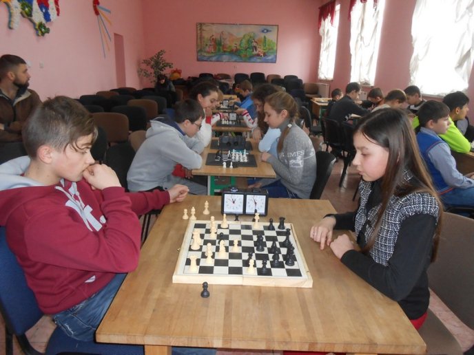 У Великому Бичкові відкрили шаховий клуб – 01