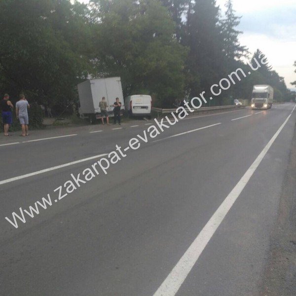 На трасі Київ-Чоп сталася аварія – 01