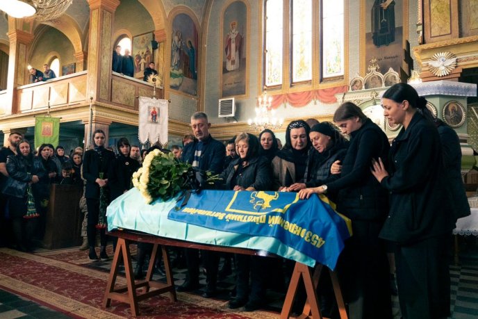 Мукачівська громада провела в останню дорогу полеглого Героя – 05