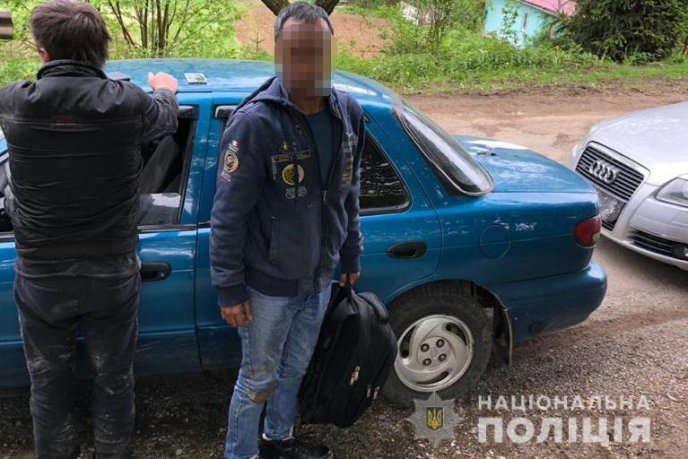 Силовики провели спецоперацію на території двох районів Закарпаття: оприлюднено фото – 02 Силовики провели спецоперацію на території двох районів Закарпаття: оприлюднено фото – 02