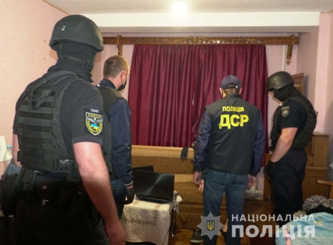 На Закарпатті затримали небезпечного зловмисника, який напав на подружжя – 01