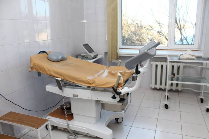 У Мукачеві пологове та неонатологічне відділення лікарні отримали нове обладнання – 04