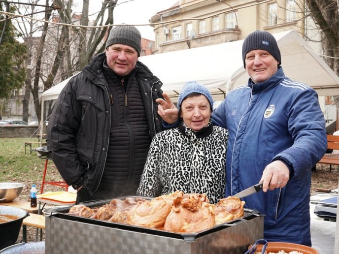 В обласному центрі триває "Медовуха Фест" – 01