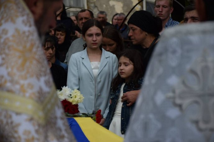 На Ужгородщині провели в останню путь захисника – 04 На Ужгородщині провели в останню путь захисника – 04
