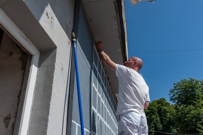 Центральні площі Ужгорода прикрасили малюнки у стилі стріт-арт – 01