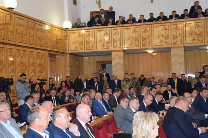 В Ужгороді розпочалася сесія Закарпатської облради – 01 В Ужгороді розпочалася сесія Закарпатської облради – 01