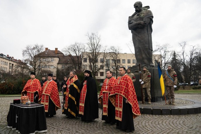В Ужгороді поховали Героя, який захищав Україну з початку повномасштабного вторгнення – 03 В Ужгороді поховали Героя, який захищав Україну з початку повномасштабного вторгнення – 03