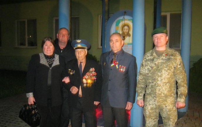 Прикордонники Мукачівського загону відзначили "Першу хвилину миру" – 03