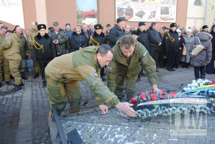 Мукачівці вшанували пам’ять загиблих воїнів-інтернаціоналістів (ФОТОРЕПОРТАЖ) – 29