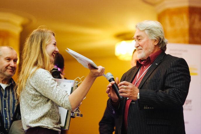 В Ужгороді нагороджували переможців мистецького конкурсу "Срібний мольберт" – 10