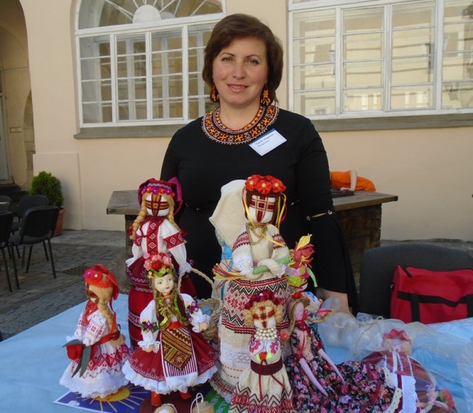 В Ужгородському замку діти виготовляли іграшки – 05 В Ужгородському замку діти виготовляли іграшки – 05