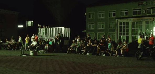 Україна-Швеція 2:1: вболівальники Тячівщини підтримували національну футбольну збірну – 03