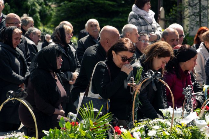 У Мукачеві поховали військового, який із перших днів війни був на фронті – 04