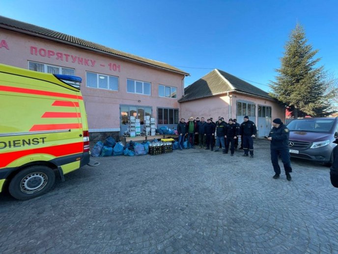 Реанімобіль та оснащення передав мукачівським медикам і рятувальникам керівник TUP GmbH – 06