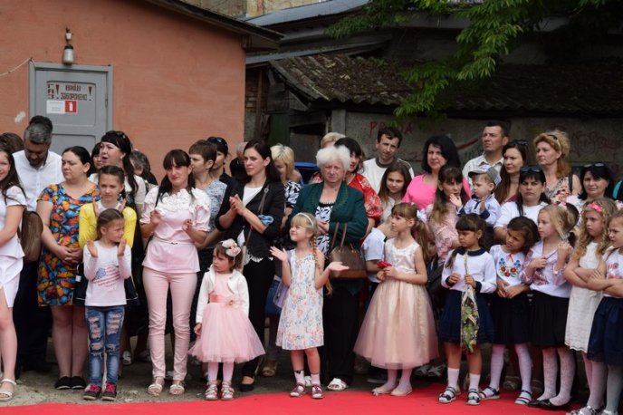 У школах Мукачева пролунав останній дзвінок – 66