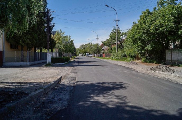 У Мукачеві заасфальтували кілька вулиць – 01