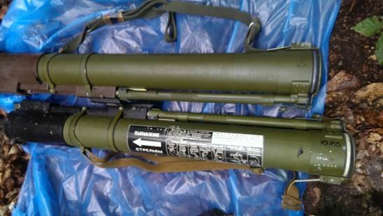 Біля Ужгорода працівники СБУ виявили схованки з боєприпасами – 04