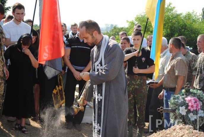 На Мукачівщині попрощались з бійцем "Правого сектору", який загинув у зоні АТО – 30