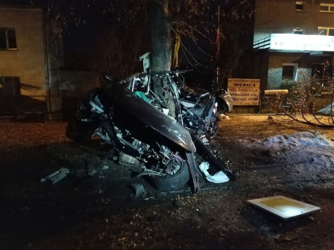 Двоє українців загинули у моторошній ДТП у Польщі – 14