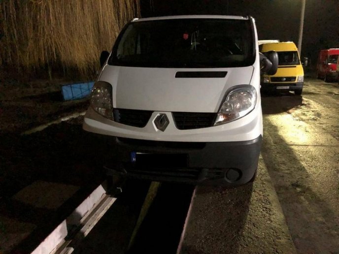 Угорець позбувся на Закарпатті своєї машини – 03