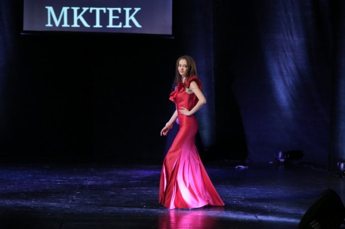 У Мукачеві визначили володарку титулу конкурсу краси "Міс МКТЕК 2018" – 59