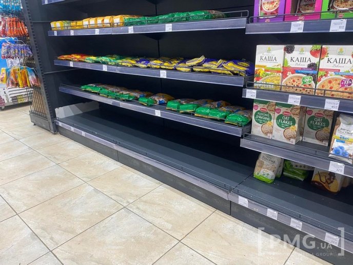 Супермаркети Мукачева: чи вистачає зараз продуктів і чи підвищують ціни – 03
