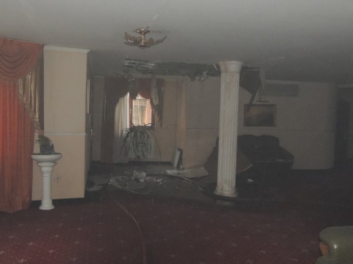 У Берегові горів ресторан «Золота пава» – 07