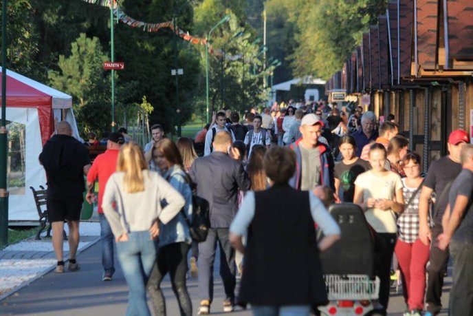 У Мукачеві офіційно відкрили фестиваль "Варишське пиво" – 15 У Мукачеві офіційно відкрили фестиваль "Варишське пиво" – 15