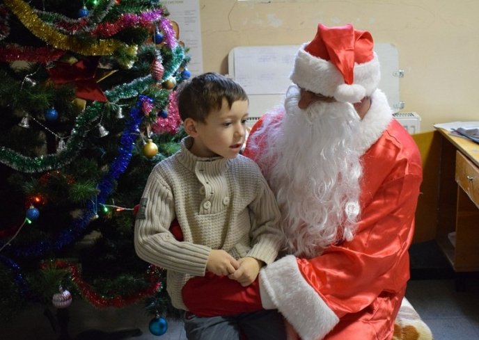 Для маленьких пацієнтів Ужгородської міської дитячої лікарні влаштували свято – 19