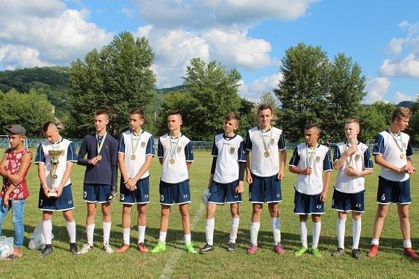Юні футболісти з гірських сіл боролись за «Кубок Дубового» – 06 Юні футболісти з гірських сіл боролись за «Кубок Дубового» – 06
