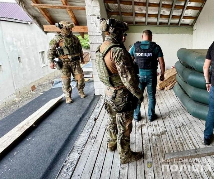 У поліції розповіли, що накоїла група закарпатців – 01 У поліції розповіли, що накоїла група закарпатців – 01