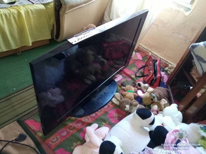 Розбійний напад: чоловіка побили, зв’язали і погрожували йому ножем – 01