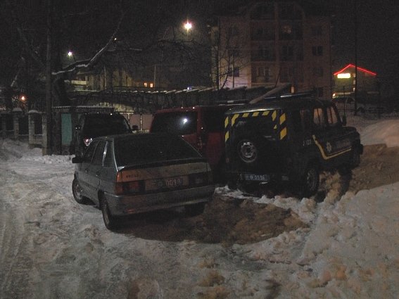Поліція оприлюднила фото та відео з місця пожежі у будинку екс-керівника закарпатської міліції Василя Варцаби – 03