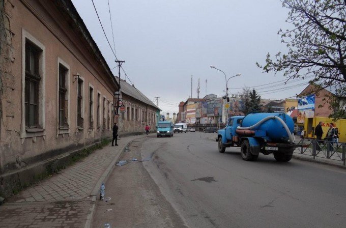 У Хусті на пішохідному переході таксист збив насмерть велосипедиста (ФОТОФАКТ) – 02