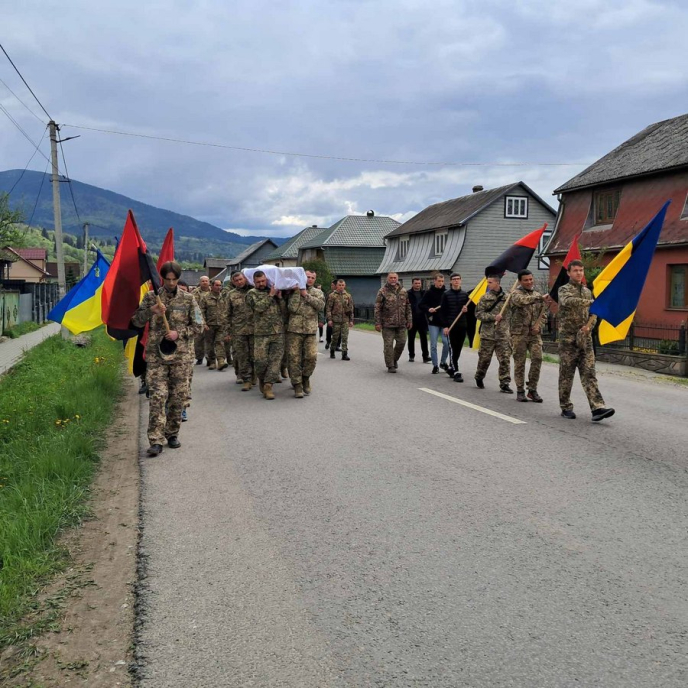 У Рахівському районі провели в останню путь військового – 01 Прощання з Олексієм Боклажуком