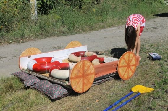 "Ужгородська регата - 2012": чудернацькі кораблі пливли Ужем (ФОТО) – 07