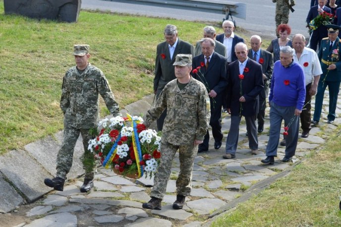 В Ужгороді відбулися урочистості з нагоди 73-річниці перемоги над нацизмом у Другій світовій війні – 01