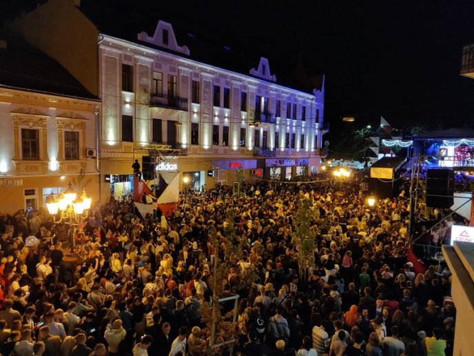 Як Настя Каменських і Тарабарова в Ужгороді виступали – 07